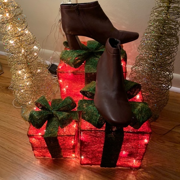 AREOSOLE HEAD NORTH ANKLE BOOT - Picture 10 of 13